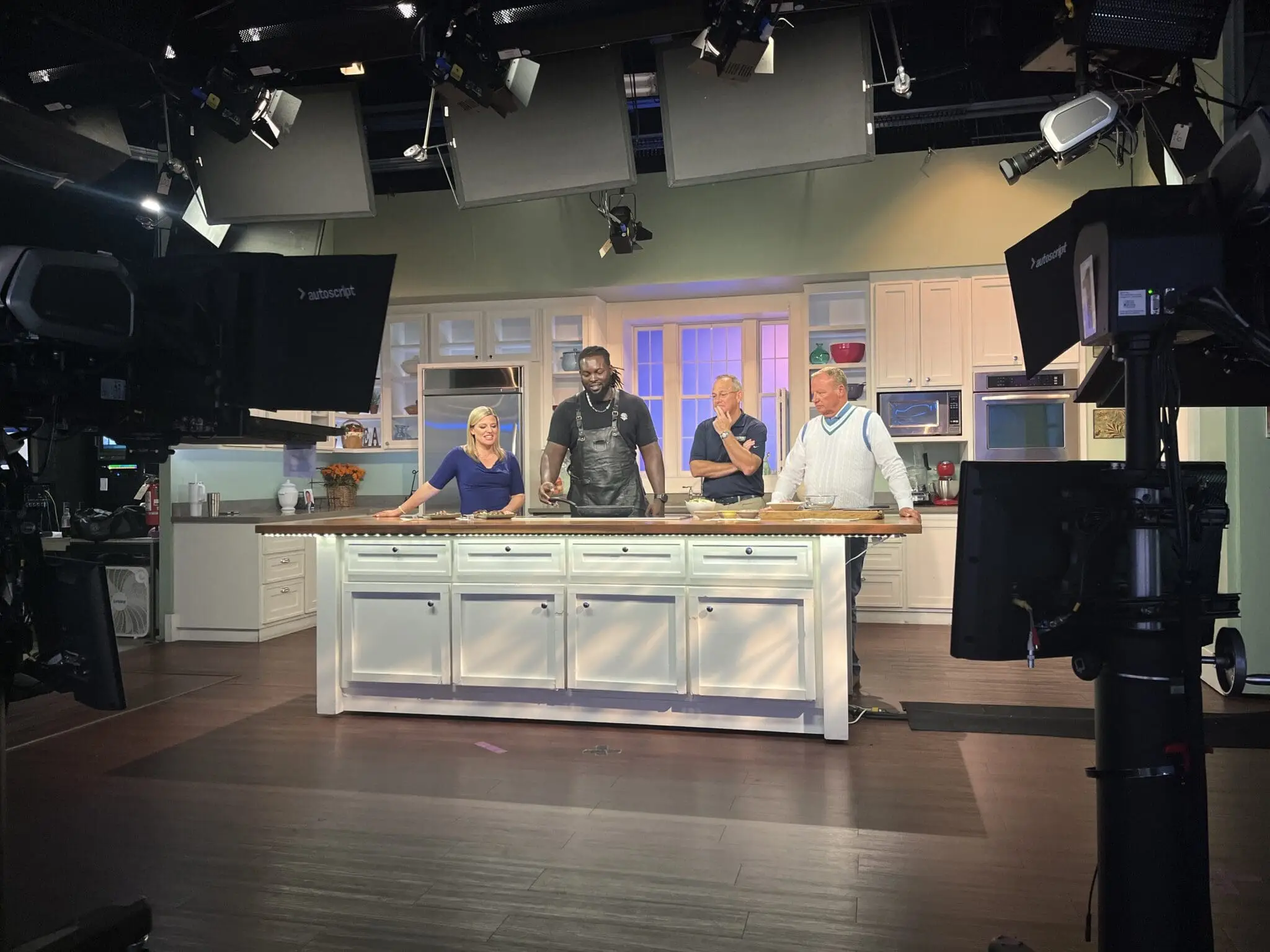 Read more about the article In the News: Celebrity Chefs at the Food Truck Festival